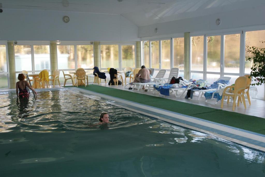 Festetich Kastelyszallo Es Zsuzsanna Hotel Szeleste ภายนอก รูปภาพ